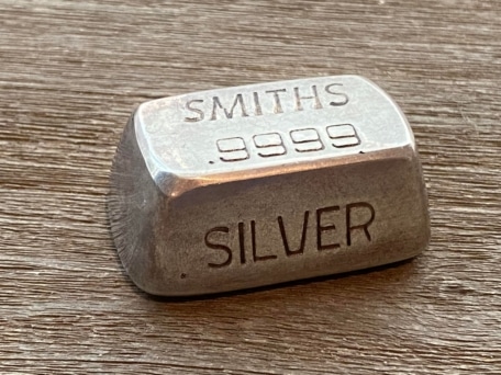 Smiths 5.21 oz vintage silver bar