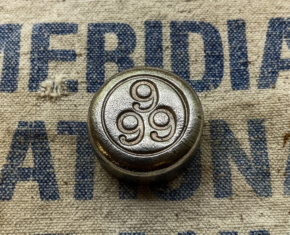 Dennis England Circle 9 5 oz